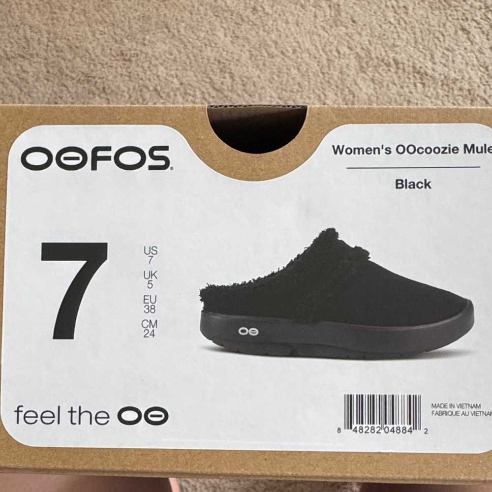 OOFOS Women's OOCoozie Mule - Sleek Black